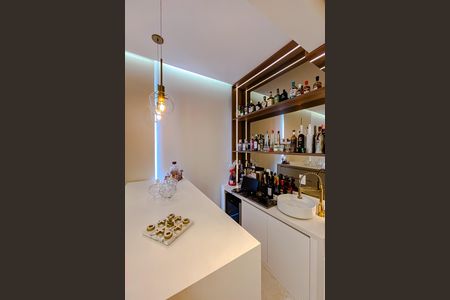 Apartamento à venda com 308m², 4 quartos e 4 vagasVaranda da Sala
