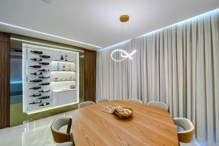 Apartamento à venda com 308m², 4 quartos e 4 vagasSala