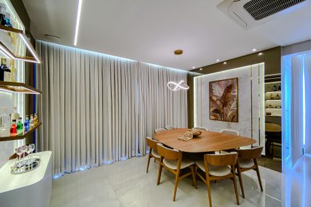 Apartamento à venda com 308m², 4 quartos e 4 vagasSala
