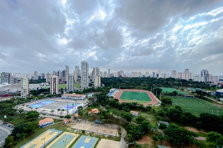 Apartamento à venda com 308m², 4 quartos e 4 vagasVista da Suíte 2