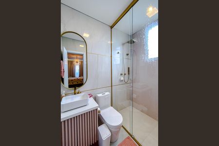 Apartamento à venda com 308m², 4 quartos e 4 vagasBanheiro da Suíte 4