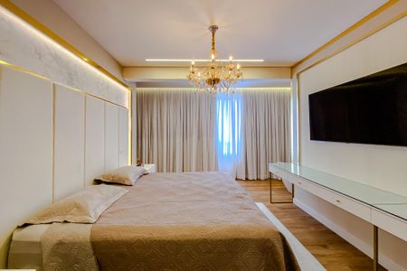 Apartamento à venda com 308m², 4 quartos e 4 vagasQuarto 2 - Suíte