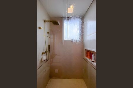 Apartamento à venda com 308m², 4 quartos e 4 vagasBanheiro da Suíte 4