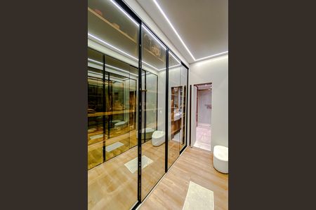 Apartamento à venda com 308m², 4 quartos e 4 vagasQuarto 2 - Suíte