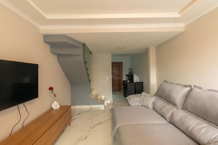 Casa para alugar com 70m², 2 quartos e 1 vaga Casa para alugar com 70m², 2 quartos e 1 vagaSala