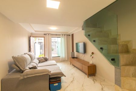 Casa para alugar com 70m², 2 quartos e 1 vaga Casa para alugar com 70m², 2 quartos e 1 vagaSala
