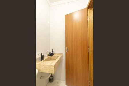 Casa para alugar com 70m², 2 quartos e 1 vaga Casa para alugar com 70m², 2 quartos e 1 vagaBanheiro Social