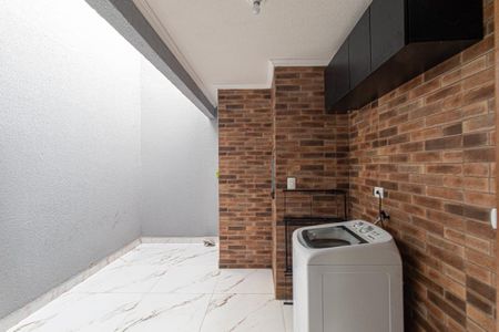 Casa para alugar com 70m², 2 quartos e 1 vaga Casa para alugar com 70m², 2 quartos e 1 vagaÁrea de Serviço