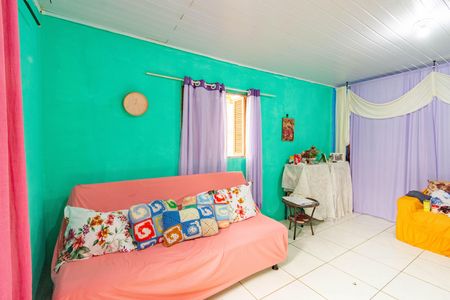 Casa à venda com 1 quarto, 45m² em Guajuviras, Canoas