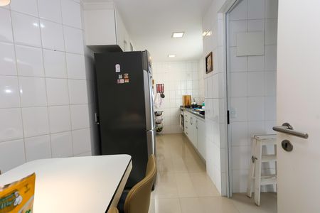 Apartamento à venda com 118m², 3 quartos e 2 vagasCozinha
