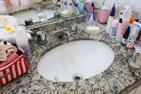 Apartamento à venda com 118m², 3 quartos e 2 vagasBanheiro da Suíte 2
