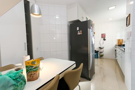 Apartamento à venda com 118m², 3 quartos e 2 vagasCozinha