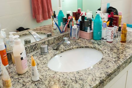 Apartamento à venda com 118m², 3 quartos e 2 vagasBanheiro da Suíte 3