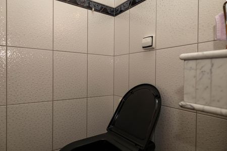 Casa à venda com 263m², 4 quartos e 8 vagasBanheiro 3 - Lavabo