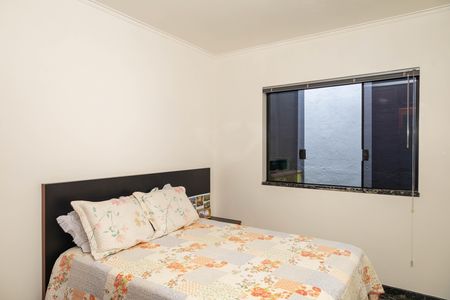 Casa à venda com 263m², 4 quartos e 8 vagasQuarto 1