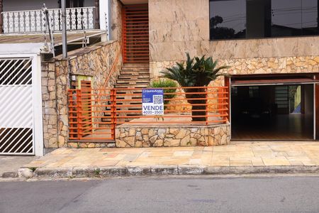 Casa à venda com 263m², 4 quartos e 8 vagasPlaca instalada na fachada do imóvel - Código da placa: WYNY-1468