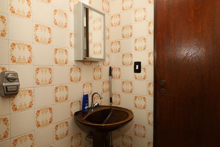 Casa à venda com 263m², 4 quartos e 8 vagasBanheiro 4 - Garagem