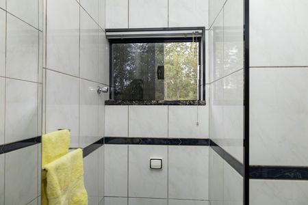 Casa à venda com 263m², 4 quartos e 8 vagasBanheiro 1 - Suíte