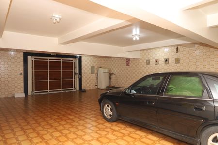 Casa à venda com 263m², 4 quartos e 8 vagasGaragem