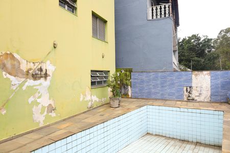 Casa à venda com 263m², 4 quartos e 8 vagasÁrea da piscina