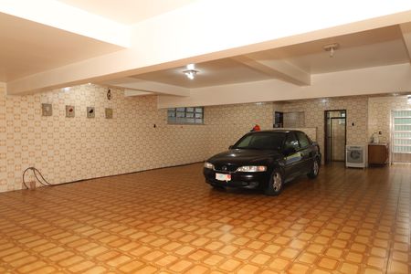 Casa à venda com 263m², 4 quartos e 8 vagasGaragem