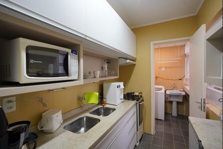Cozinha de apartamento à venda com 1 quarto, 50m² em Centro Histórico, Porto Alegre