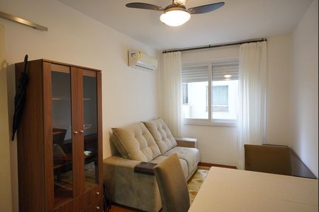 Sala de apartamento à venda com 1 quarto, 50m² em Centro Histórico, Porto Alegre