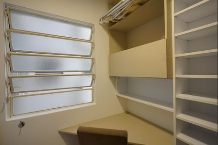 Apartamento à venda com 50m², 1 quarto e 1 vaga Apartamento à venda com 50m², 1 quarto e 1 vagaEscritório