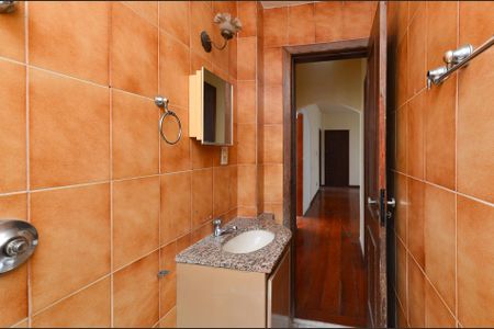 Apartamento para alugar com 94m², 3 quartos e 2 vagas Apartamento para alugar com 94m², 3 quartos e 2 vagasBanheiro Social