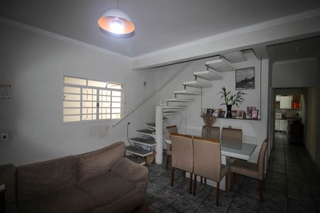 Sala de casa para alugar com 4 quartos, 178m² em Jardim Santa Lucia, Sorocaba