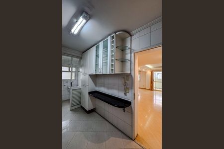 Apartamento para alugar com 94m², 2 quartos e 2 vagas Apartamento para alugar com 94m², 2 quartos e 2 vagasCozinha