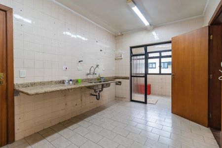 Apartamento à venda com 130m², 3 quartos e 2 vagasCozinha