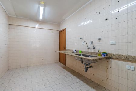 Apartamento à venda com 130m², 3 quartos e 2 vagasCozinha