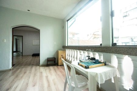 Casa para alugar com 280m², 4 quartos e 2 vagas Casa para alugar com 280m², 4 quartos e 2 vagasTerraço