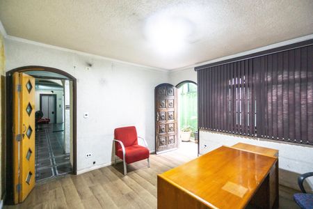 Casa para alugar com 280m², 4 quartos e 2 vagas Casa para alugar com 280m², 4 quartos e 2 vagasQuarto 01