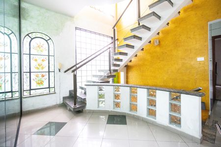 Casa para alugar com 280m², 4 quartos e 2 vagas Casa para alugar com 280m², 4 quartos e 2 vagasSala 02