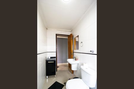 Casa para alugar com 280m², 4 quartos e 2 vagas Casa para alugar com 280m², 4 quartos e 2 vagasBanheiro social 02