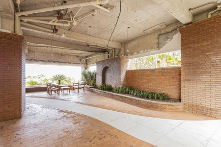 Apartamento para alugar com 180m², 4 quartos e 2 vagas Apartamento para alugar com 180m², 4 quartos e 2 vagasÁrea externa