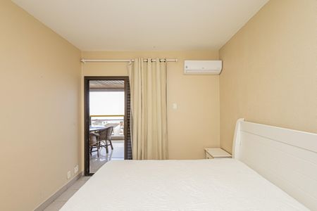 Apartamento para alugar com 180m², 4 quartos e 2 vagas Apartamento para alugar com 180m², 4 quartos e 2 vagasQuarto