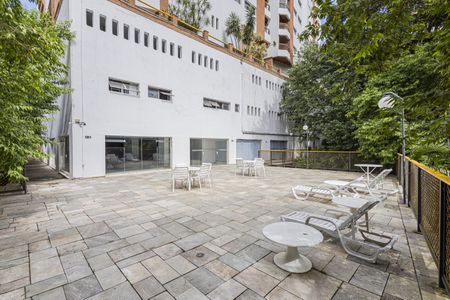 Apartamento para alugar com 180m², 4 quartos e 2 vagas Apartamento para alugar com 180m², 4 quartos e 2 vagasÁrea externa