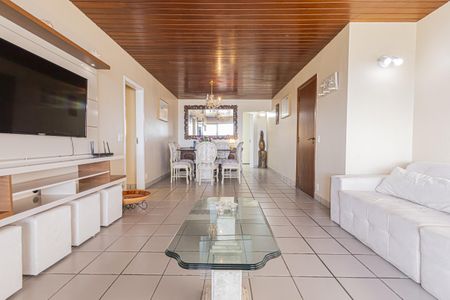 Apartamento para alugar com 180m², 4 quartos e 2 vagas Apartamento para alugar com 180m², 4 quartos e 2 vagasSala