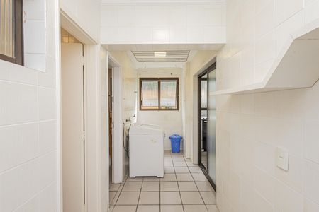 Apartamento para alugar com 180m², 4 quartos e 2 vagas Apartamento para alugar com 180m², 4 quartos e 2 vagasÁrea de Serviço