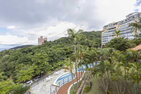 Apartamento para alugar com 180m², 4 quartos e 2 vagas Apartamento para alugar com 180m², 4 quartos e 2 vagasVista