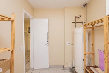 Apartamento para alugar com 180m², 4 quartos e 2 vagas Apartamento para alugar com 180m², 4 quartos e 2 vagasÁrea de Serviço