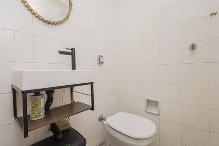 Apartamento para alugar com 180m², 4 quartos e 2 vagas Apartamento para alugar com 180m², 4 quartos e 2 vagasBanheiro