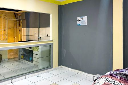 Casa à venda com 230m², 2 quartos e 2 vagas Casa à venda com 230m², 2 quartos e 2 vagassala