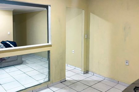 Casa à venda com 230m², 2 quartos e 2 vagas Casa à venda com 230m², 2 quartos e 2 vagascozinha
