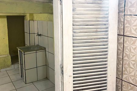 Casa à venda com 230m², 2 quartos e 2 vagas Casa à venda com 230m², 2 quartos e 2 vagasbanheiro