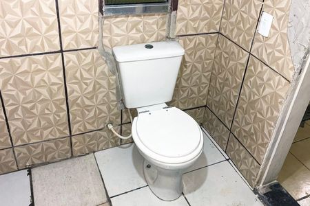 Casa à venda com 230m², 2 quartos e 2 vagas Casa à venda com 230m², 2 quartos e 2 vagasbanheiro