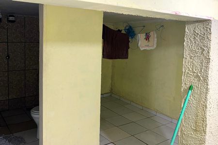 Casa à venda com 230m², 2 quartos e 2 vagas Casa à venda com 230m², 2 quartos e 2 vagasÁrea de Serviço